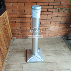 Stand Bollard Putih (Patok Atau Tiang Pembatas Trotoar)