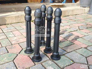 Stand Bollard Trotoar Kota Medan