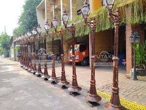 Tiang Lampu Taman Tunggal Bulat Besar Berkualitas Bahan Metal Casting