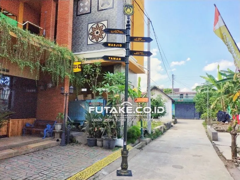 Plang Jalan Besi