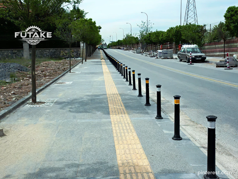 jenis-jenis bollard trotoar pembatas jalan seusai material