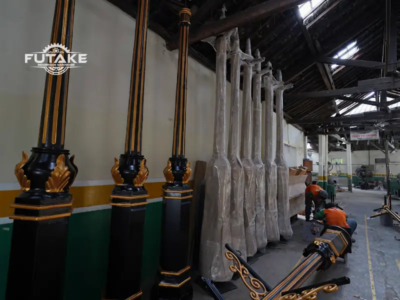 Keuntungan kalau pakai tiang lampu jalan custom pada proyek PJU