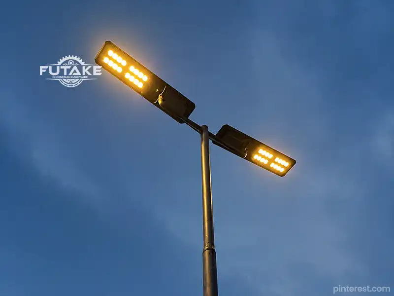 Lampu PJU LED digunakan pada proyek penerangan jalan modern