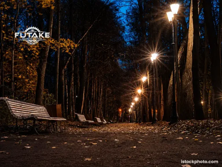 tiang lampu dengan penerangan yang optimal