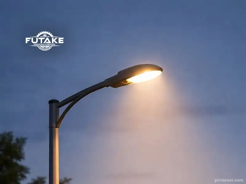 gambar lampu jalan dengan tipe lampu merkuri