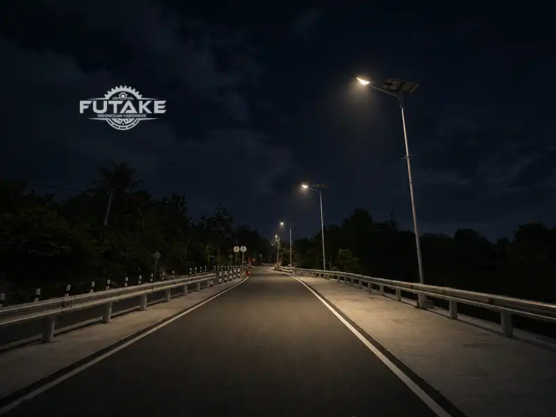 tiang lampu jalan 9 meter yang masih bisa custom spesifikasi dari produsen langsung
