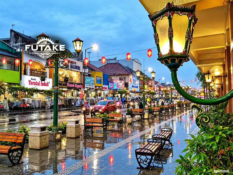 referensi atau ide tiang lampu jogja yang pernah dibuat oleh futake dengan penempatan di area malioboro