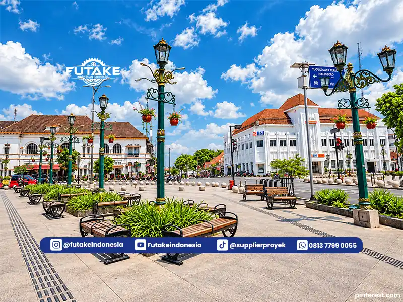 tiang lampu malioboro di kawasan wisata malioboro terlihat elegan dan menarik serta meningkatkan karkter kawasan